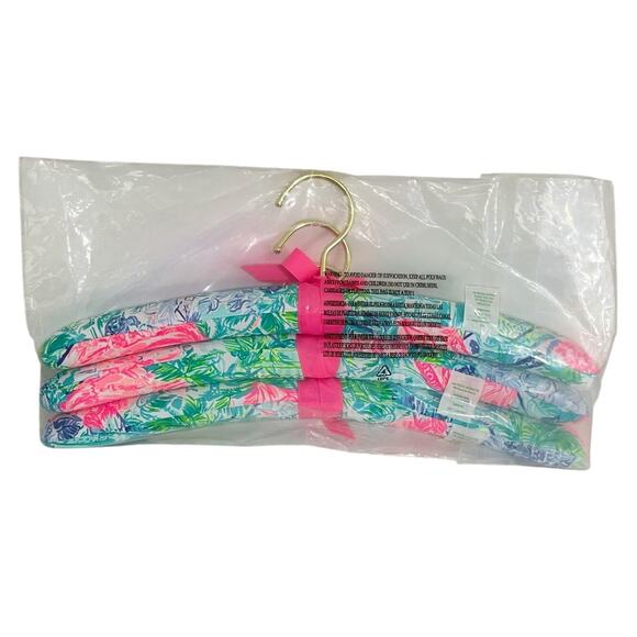 Lilly Pulitzer Padded Fabric Hangers 3pc New Tropical Print Sweater Hanger - Picture 2 of 3